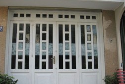 Cửa nhôm kính 4 cánh – thiết kế tuyệt hảo cho căn nhà bạn