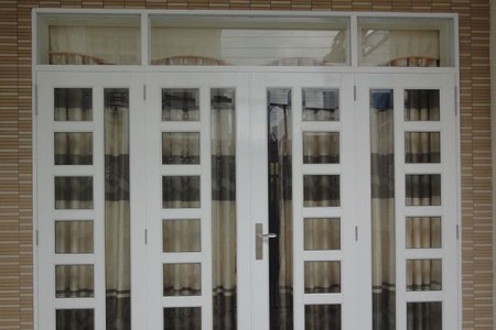 Ưu điểm của cửa nhôm kính so với cửa truyền thống