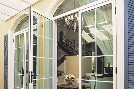 ?u ?iê?m v???t trô?i khung nhôm c??a ki?nh - c??a ki?nh lu?a nhôm tiê?n l??i nhâ?t